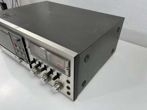 Teac A-700 - Stereo Cassette Deck Recorder