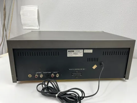 Teac A-700 - Stereo Cassette Deck Recorder