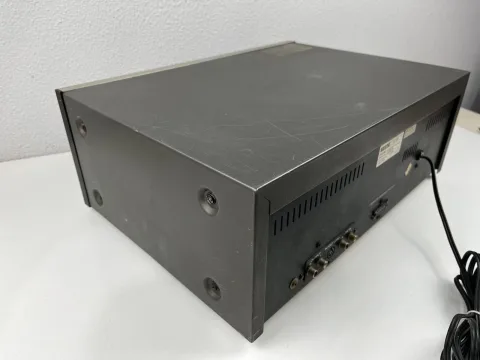 Teac A-700 - Stereo Cassette Deck Recorder