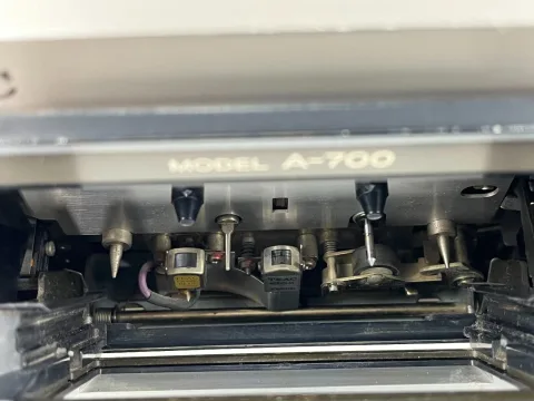 Teac A-700 - Stereo Cassette Deck Recorder
