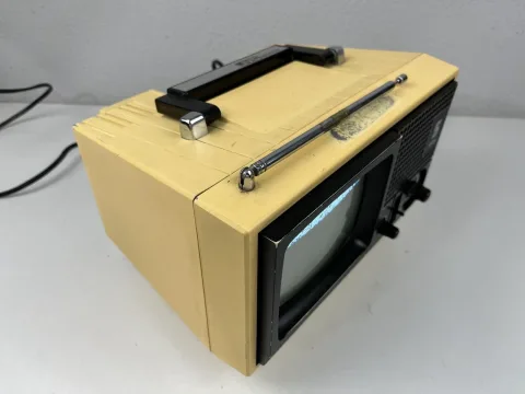 JVC Nivico 3040CQ Solid State Portable TV Television Retro