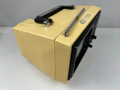 JVC Nivico 3040CQ Solid State Portable TV Television Retro
