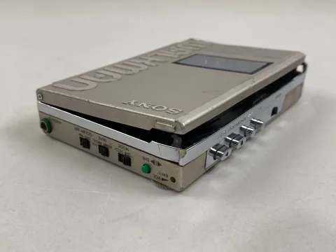 Sony WM-103 Walkman Cassette Player