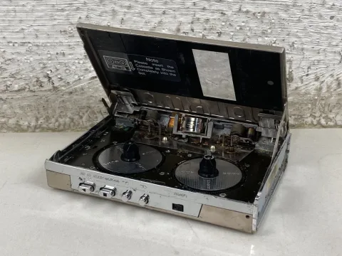 Sony WM-103 Walkman Cassette Player