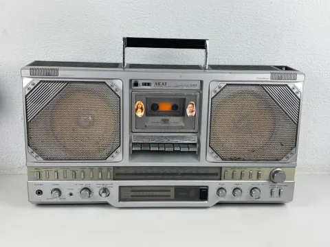 Akai AJ 530 Ghetto Blaster Cassette Recorder Boombox Radio