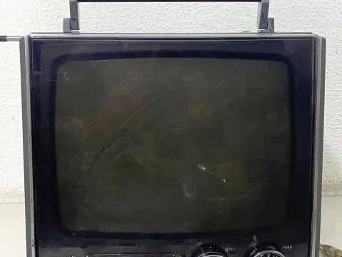 Sony Solid State Television Portable TV-112UM UHF / VHF 70s
