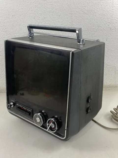 Sony Solid State Television Portable TV-112UM UHF / VHF 70s