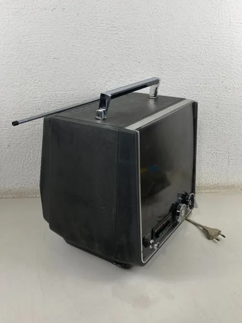 Sony Solid State Television Portable TV-112UM UHF / VHF 70s