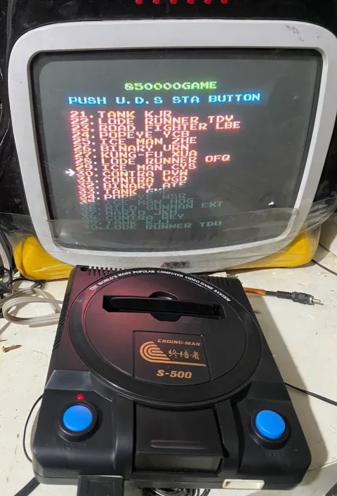 Terminator Ending-Man Computer Video Game Famiclone S-500 Console