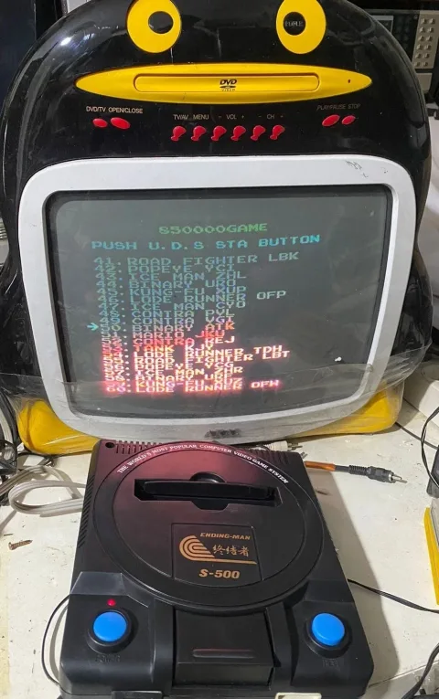 Terminator Ending-Man Computer Video Game Famiclone S-500 Console