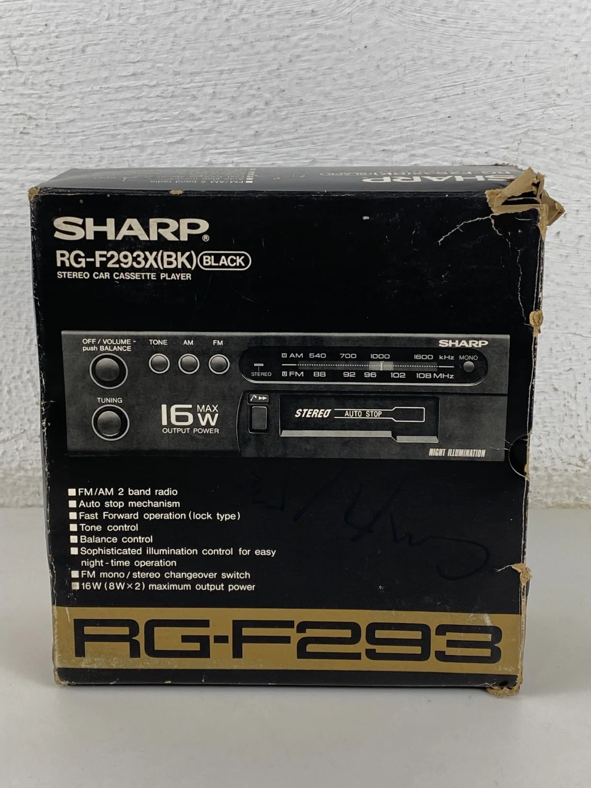 Old Car Radio Stereo Cassette Sharp RG-F293X