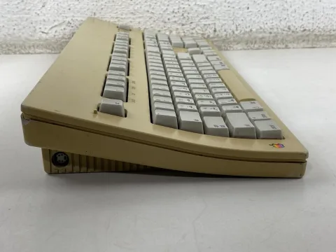 Apple Macintosh II Extended Family Keyboard M0115 Alps Orange Arabic Key