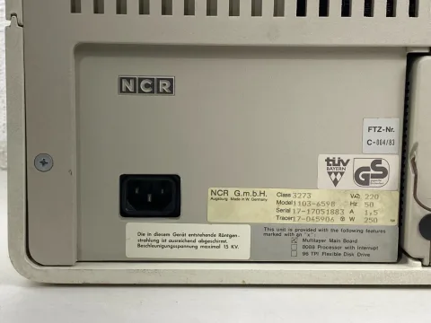 Computer NCR Decision Mate V Model 1103-65598