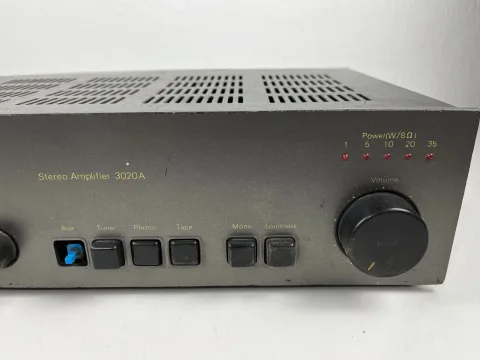 Integrated Amplifier NAD 3020A Series 20