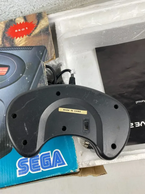 Sega mega drive 2 16-Bit 18 games inside Console