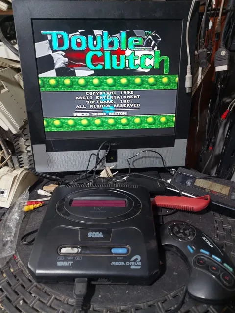 Sega mega drive 2 16-Bit 18 games inside Console