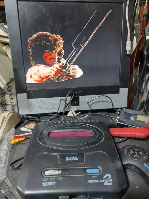 Sega mega drive 2 16-Bit 18 games inside Console