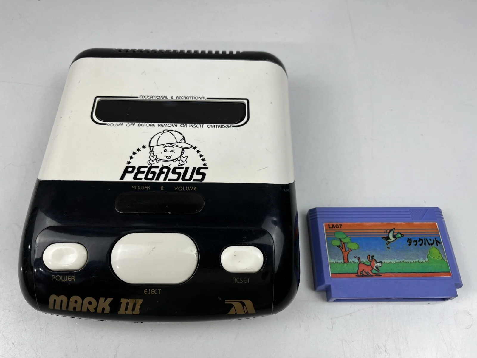Pegasus Mark III MT-1010DX Family Video Game Console Famiclone Super