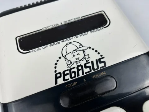 Pegasus Mark III MT-1010DX Family Video Game Console Famiclone Super