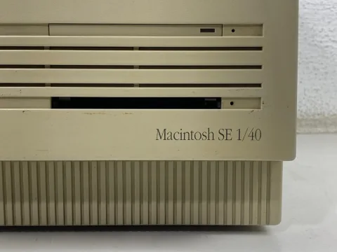 Apple Macintosh SE 1/40 M5011 Computer