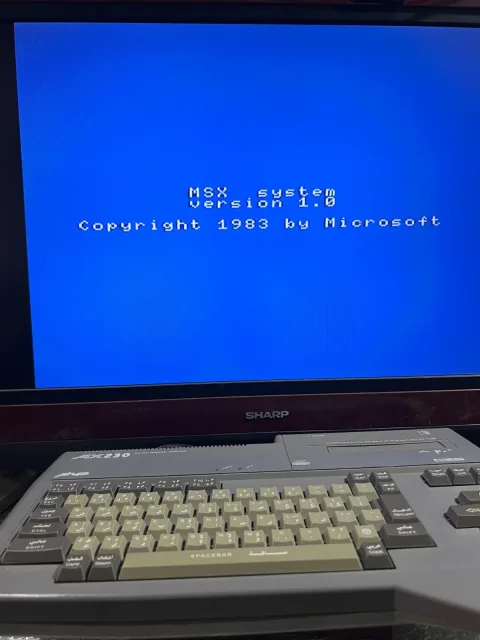 Sanyo Wavy MSX Personal Computer AX230 sakhr - Arabic & English version