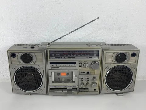 Sanyo M-9996K Ghetto Blaster Radio Cassette Recorder Boombox