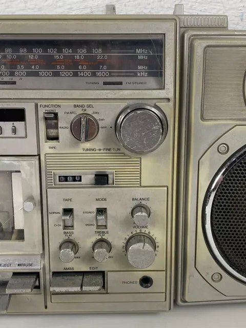 Sanyo M-9996K Ghetto Blaster Radio Cassette Recorder Boombox