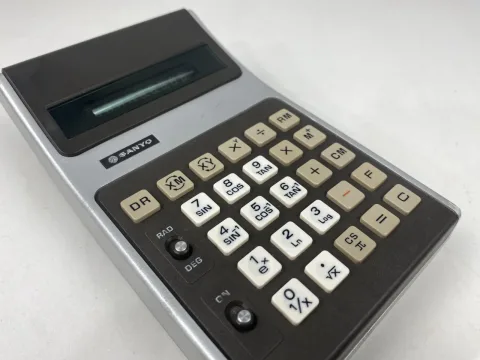Sanyo CZ-8101 Electronic Calculator 1975
