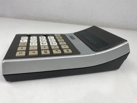 Sanyo CZ-8101 Electronic Calculator 1975