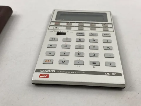 Casio ML-90 ساعة حاسبة موسيقية