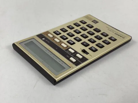 كاسيو AQ-4000 حاسبة إلكترونية وساعة