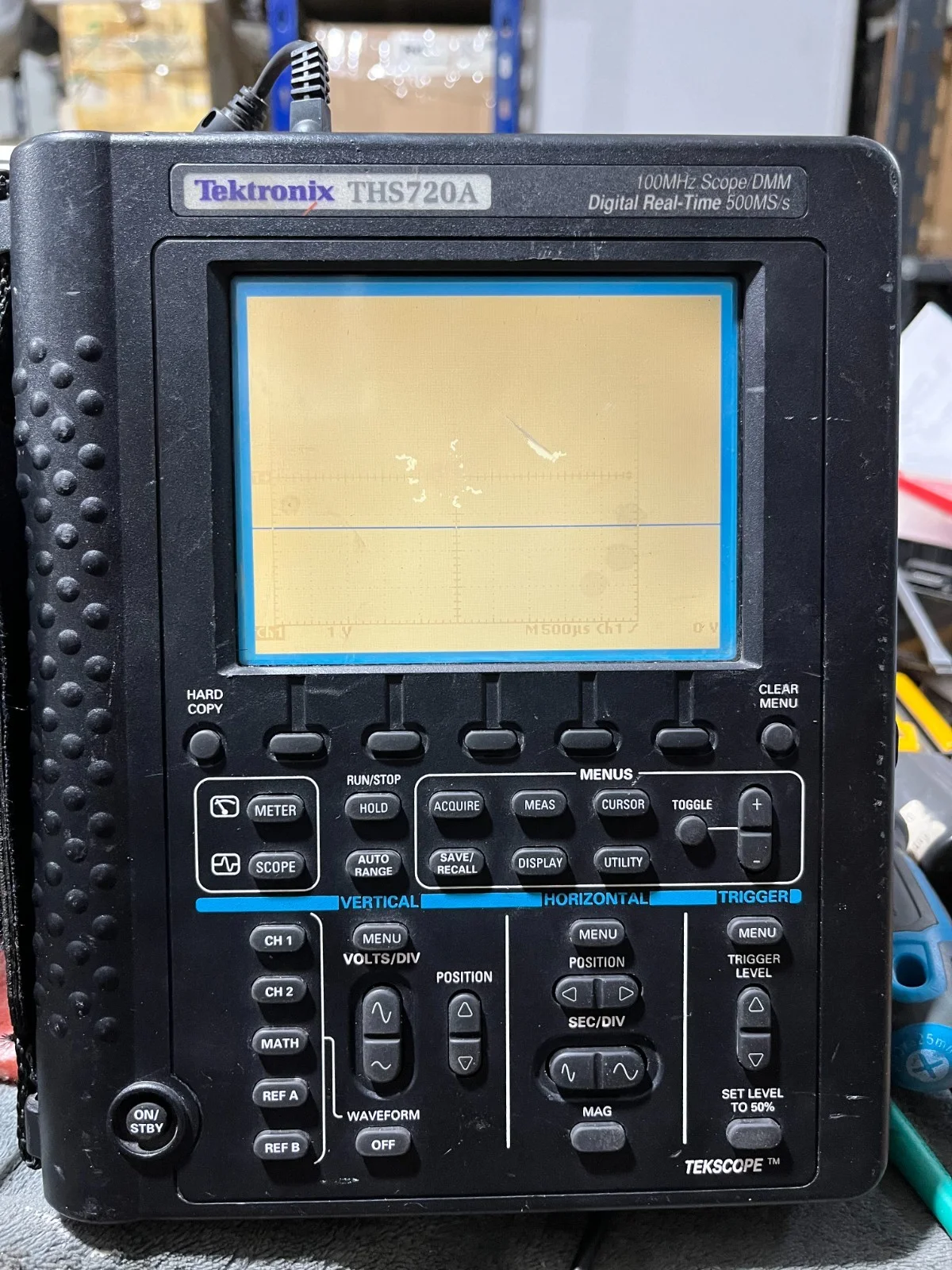 Tektronix THS720A Handheld 100 MHz 2-Channel Digital Real 500MS/s Oscilloscope