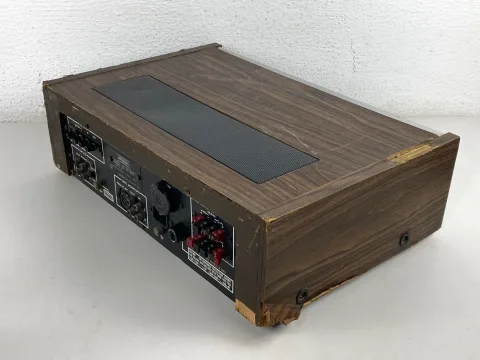 Marantz Superscope Model R-1220 AM/FM Radio Stereo Receiver