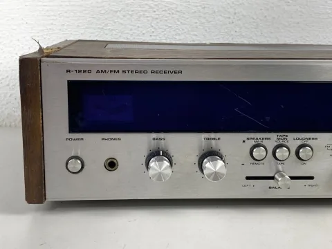 Marantz Superscope Model R-1220 AM/FM Radio Stereo Receiver