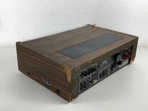 Marantz Superscope Model R-1220 AM/FM Radio Stereo Receiver