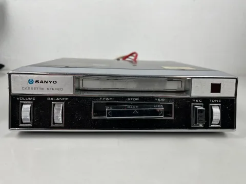 Sanyo FT-430 Stereo Car Radio Cassette Recorder