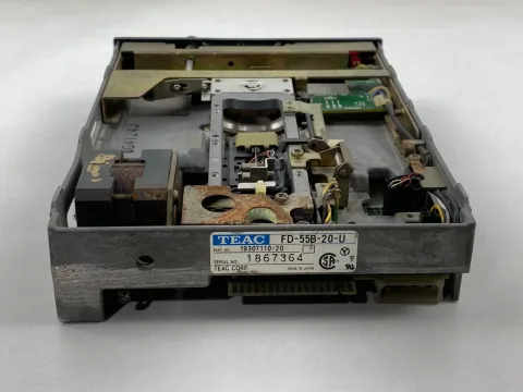 Teac FD-55B-20-U 5.25” Floppy Disk Drive Black