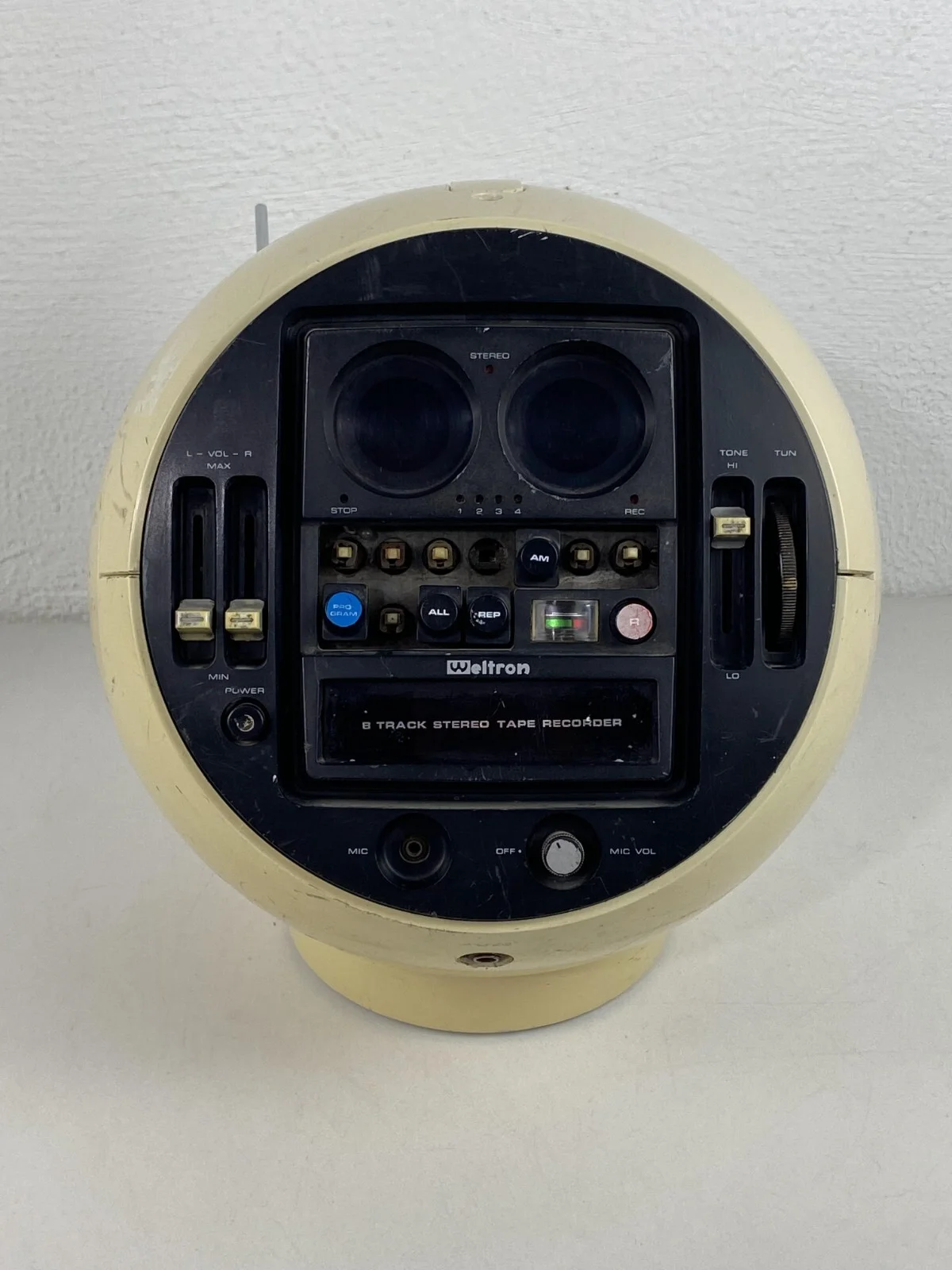 Weltron Model 2010 Space Age AM/FM 8 Track Player Recorder 1970s