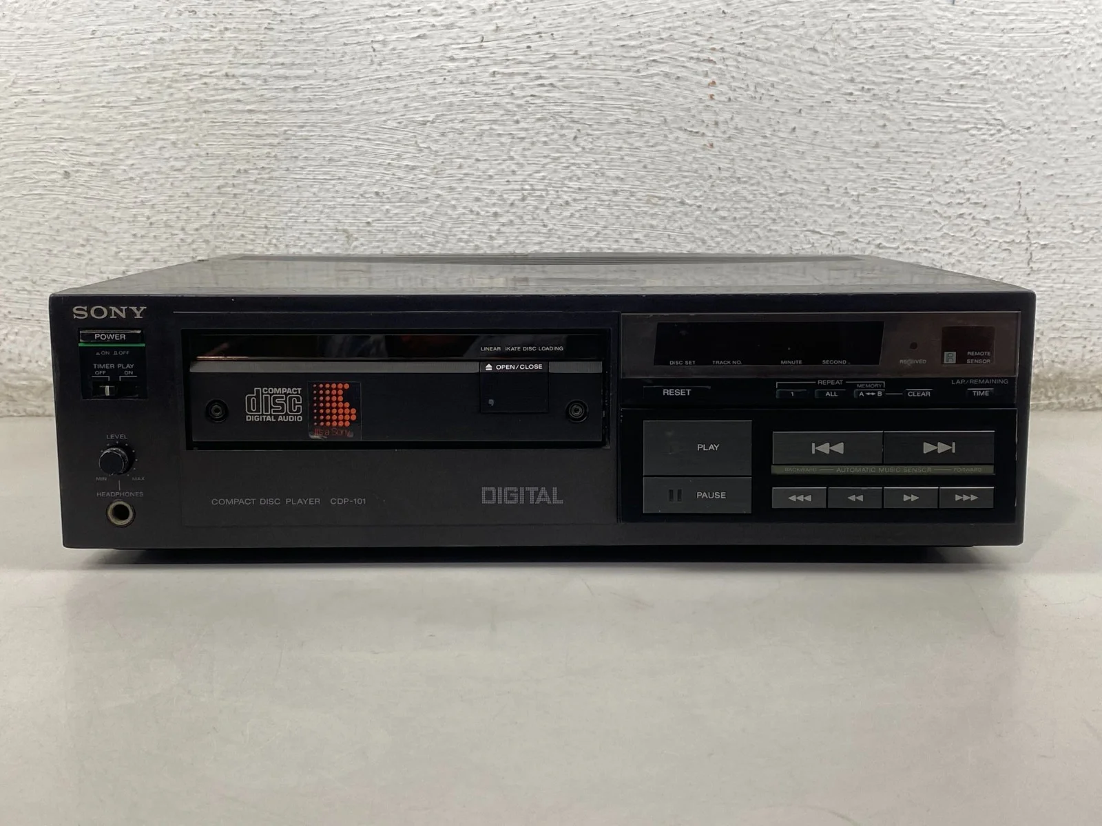 Sony CDP-101 Compact Disc CD Player Digital Audio System First CD Player