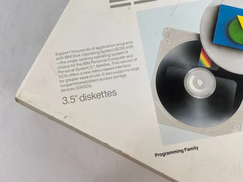 نظام تشغيل IBM DOS نسخة 4.00 على قرص مرن 3.5" بوصة 1988