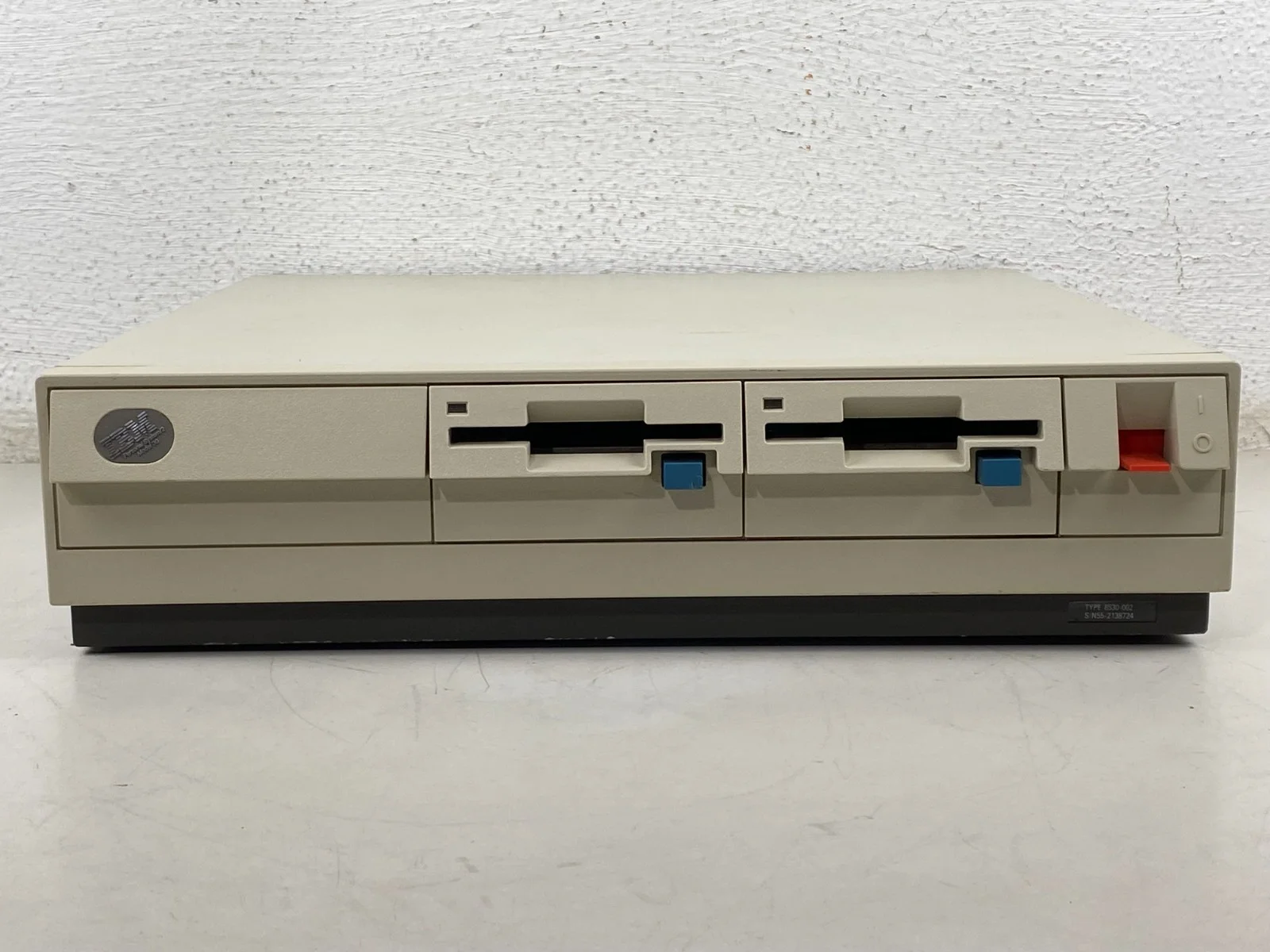 IBM Personal System/2 Model 30 Type 8530 Computer