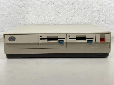 IBM Personal System/2 Model 30 Type 8530 Computer
