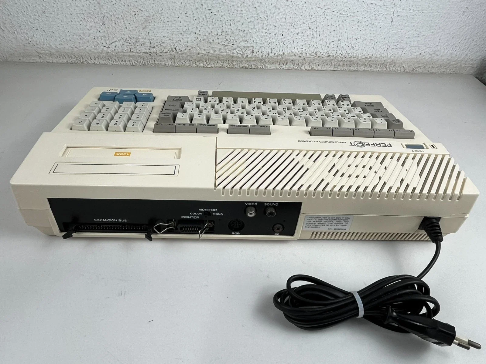 Daewoo CPC-300 Home Computer