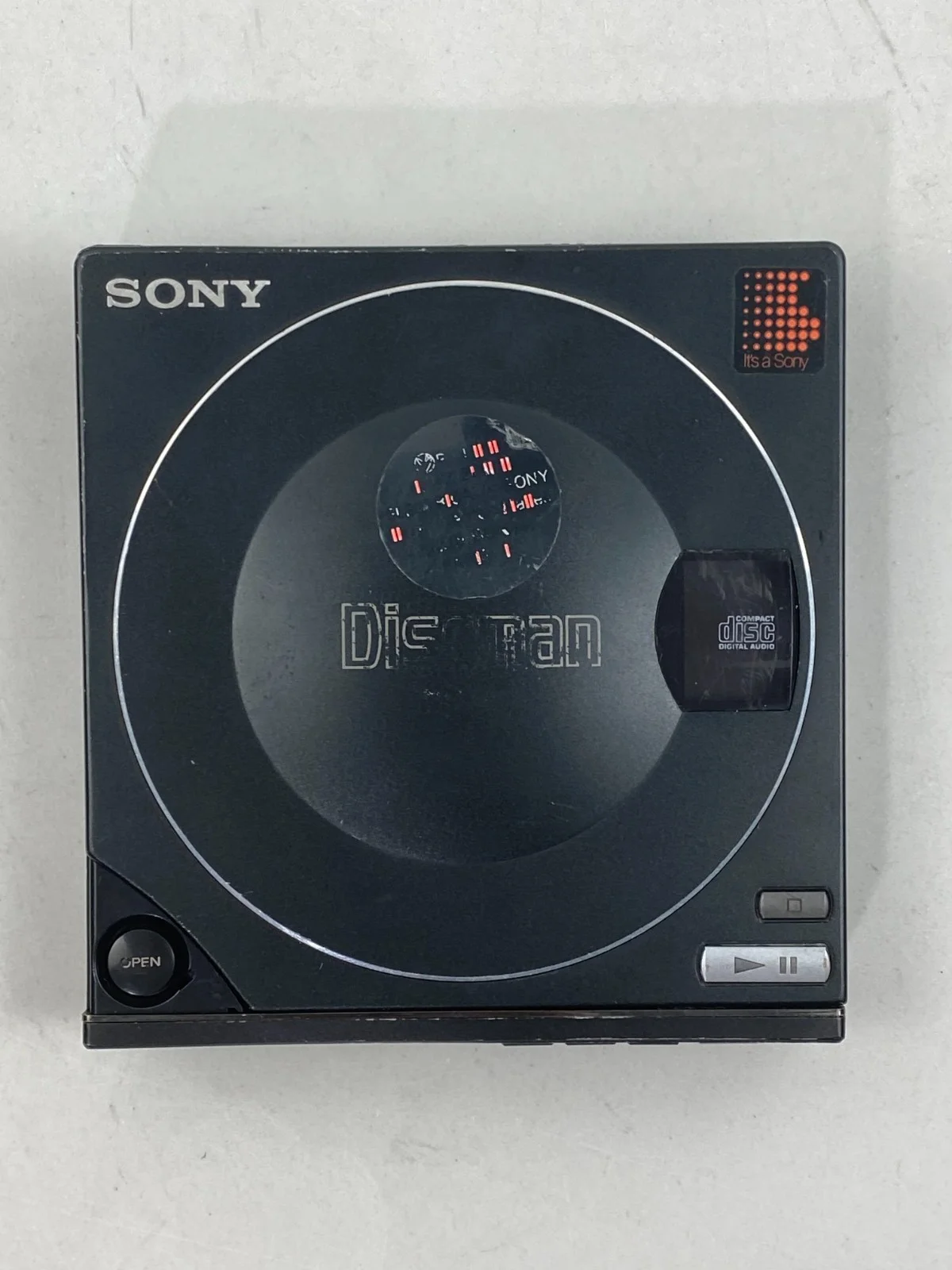 Sony D-100 Discman Portable CD Player with BP 100 Battery Pack