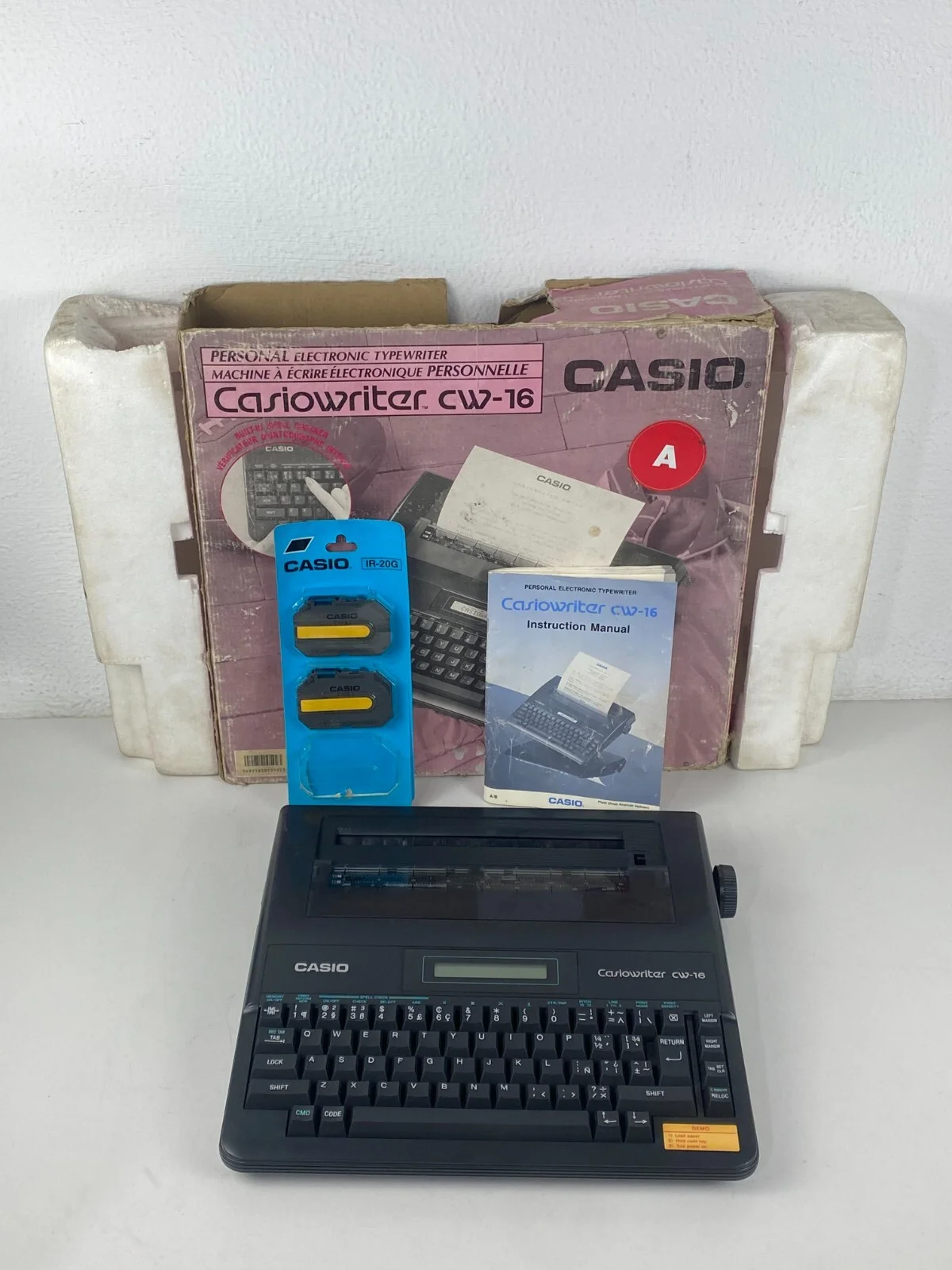 Casio Casiowriter CW-16 Electronic Typewriter Casio IR-20G INK Ribbon