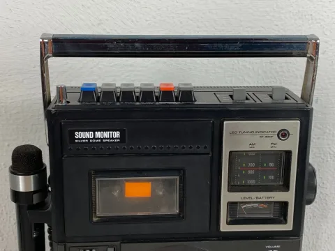 Toshiba RT-560F Radio Cassette Audio Recorder