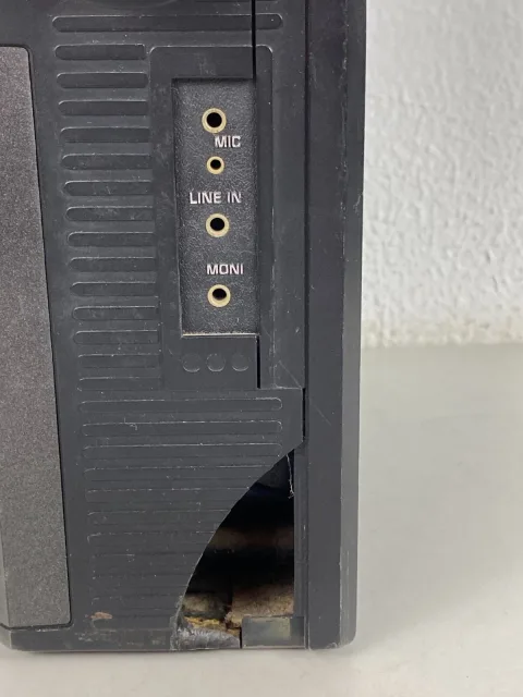 Toshiba RT-560F Radio Cassette Audio Recorder