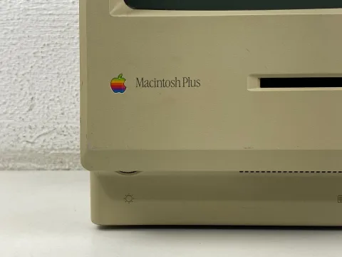 Apple Macintosh Plus M0001AP Computer