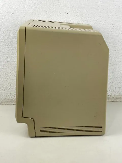 Apple Macintosh Plus M0001AP Computer