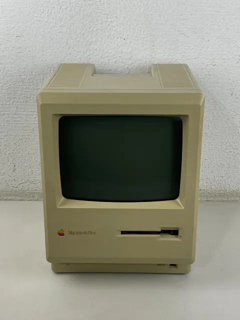 Apple Macintosh Plus M0001AP Computer